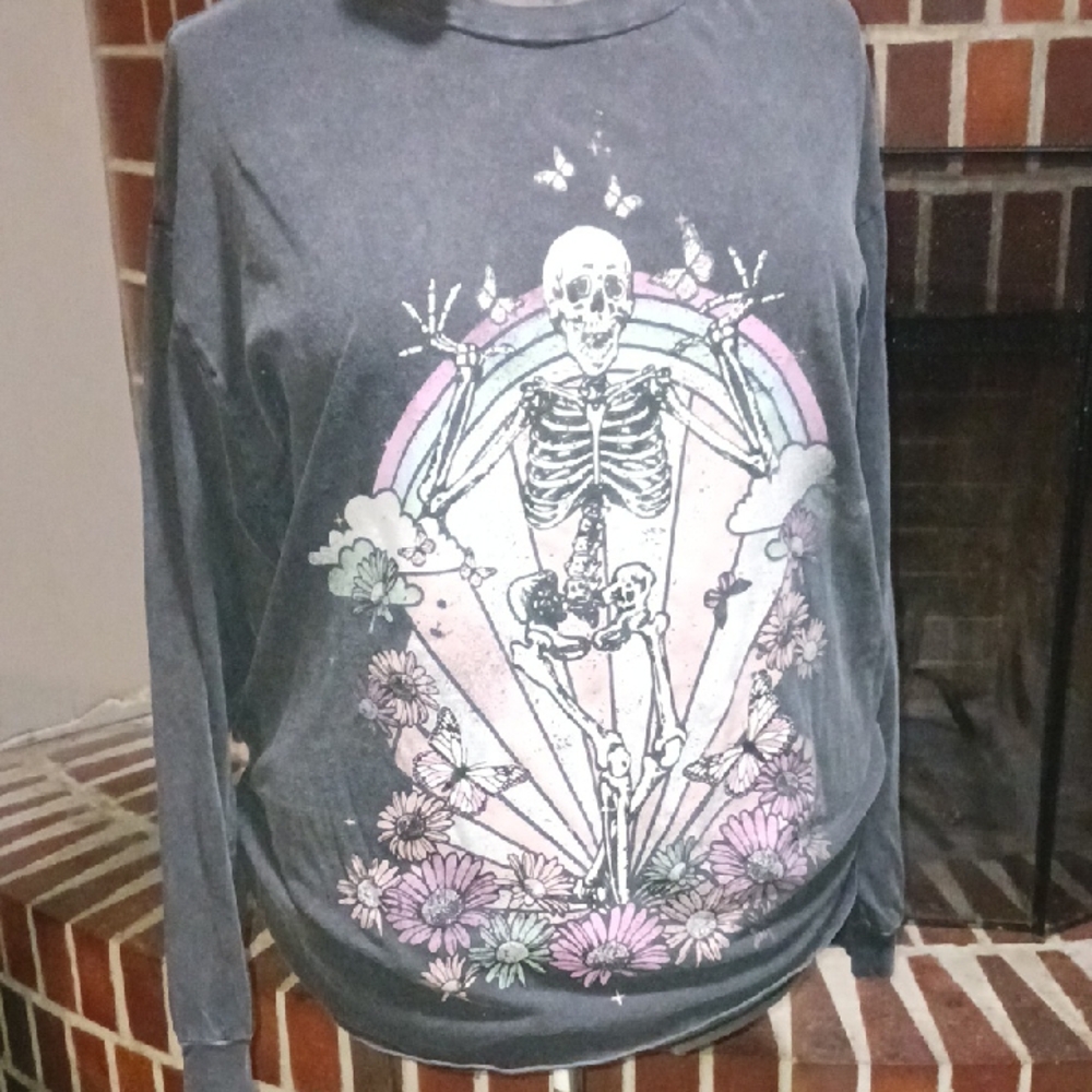 Graphic Skeleton Long Sleeve Shirt